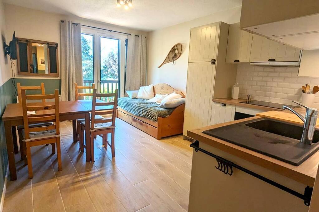 Cozy Appartement Avec Vue Sur Montagne Bourisp Экстерьер фото